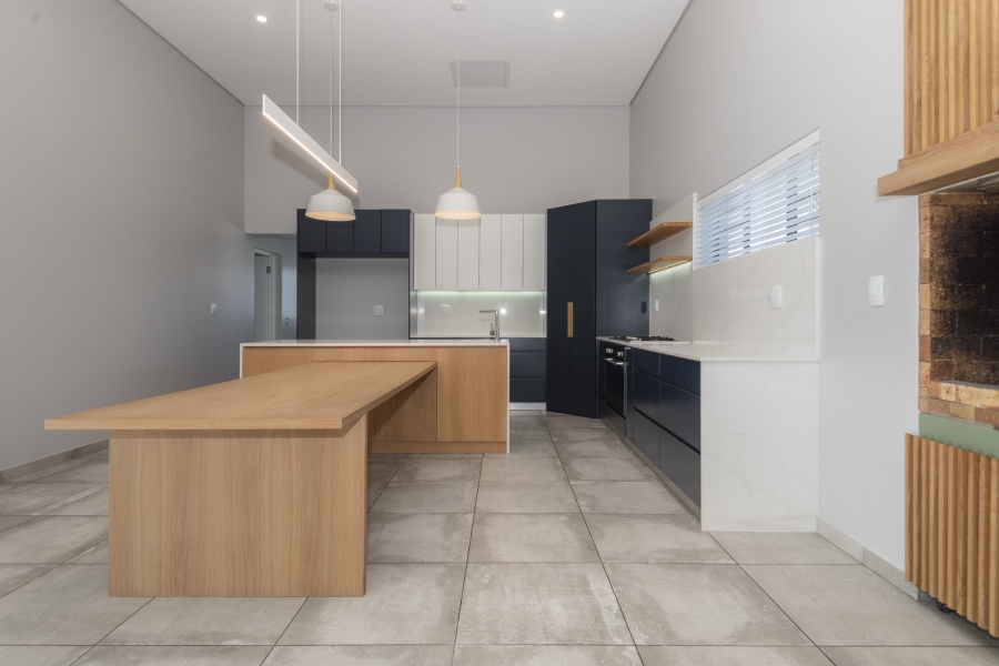 3 Bedroom Property for Sale in Myburgh Park Western Cape